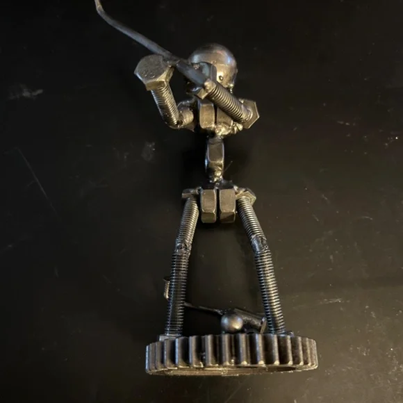 Nuts & Bolts GOLFER Metal Artwork FIGURINE -GOLFER GIFT - Picture 3 of 16